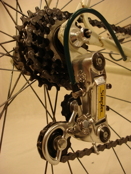 Bicicleta_clasica_Torrot_Champion_carreras_antigua_cuero_054